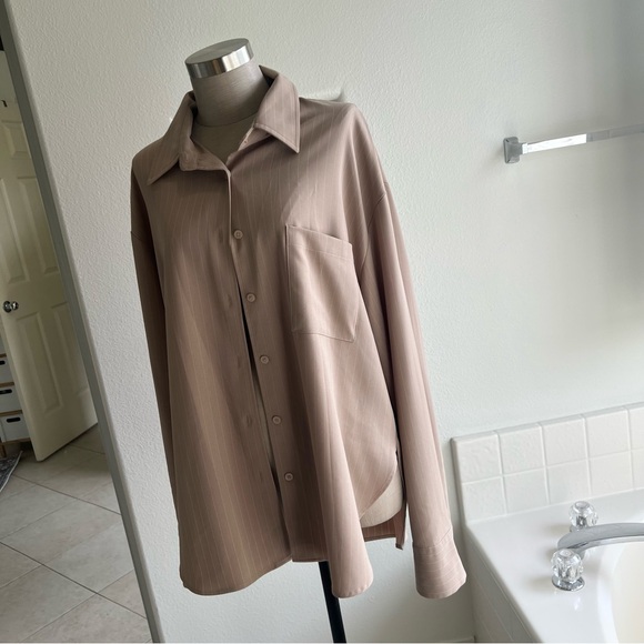 Oversized button down - Picture 4 of 7